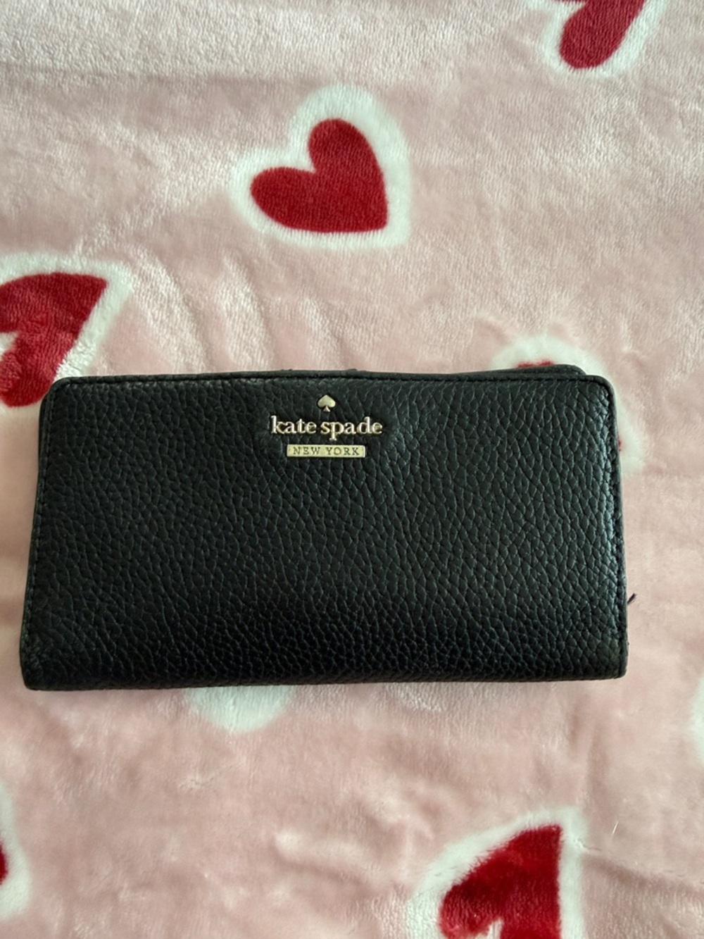 kate spade Black Pebbled Leather Zip Around Wallet with Gold Logo